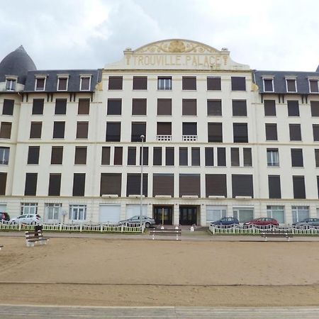 Paradis Les Pieds Sur Le Sable Trouville Palace מראה חיצוני תמונה