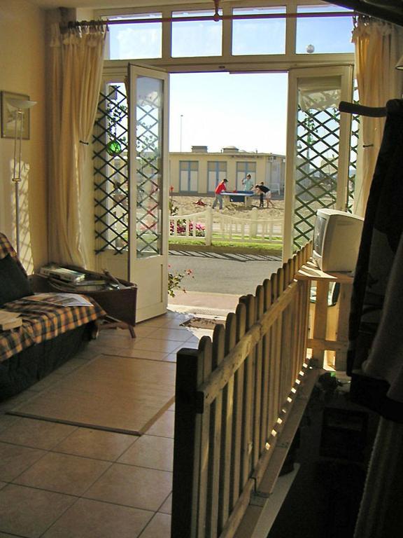 Paradis Les Pieds Sur Le Sable Trouville Palace חדר תמונה