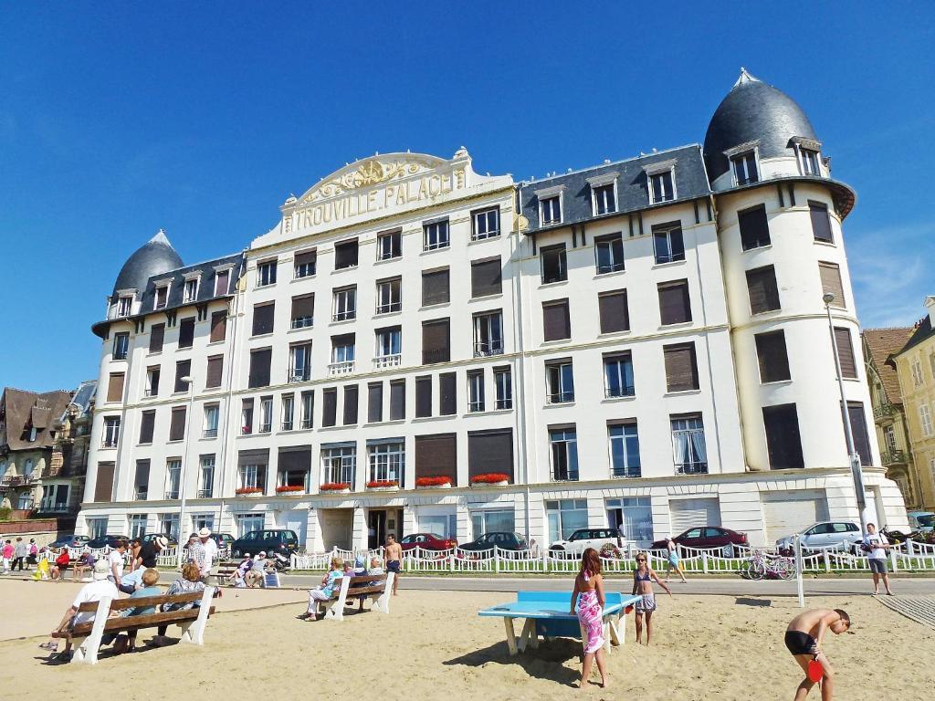 Paradis Les Pieds Sur Le Sable Trouville Palace חדר תמונה